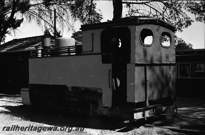 P11204
Lake View & Star mine Orenstein & Koppel loco, Rail Transport Museum, side and end view.
