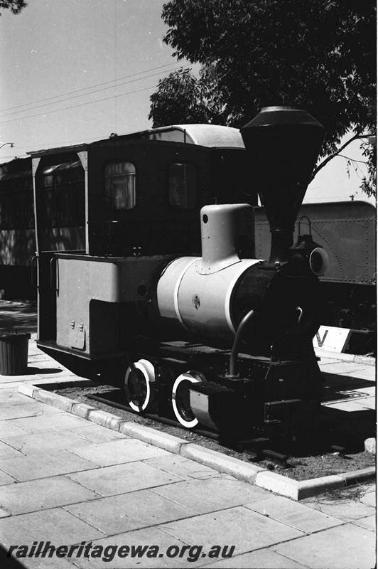 P11205
Freudenstein 0-4-0 steam loco, Rail Transport Museum, Bassendean, side and front view
