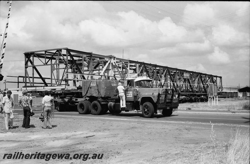 P11221
5 of 5 views of the transportation of the gantry from the Midland Coal Dam to the rail depot in Bellevue
