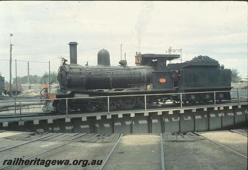 P11247
G class 123, on turntable, Bunbury. SWR line.
