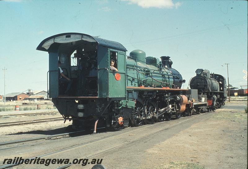 P11286
U class 655, shunting PM class 705 without tender, shunters float, Midland Workshops. ER line.
