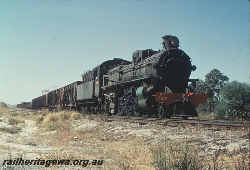 P11340
PMR class 732, down goods, Mundijong Junction. SWR line.
