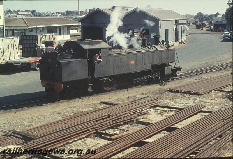 P11376
DM class 582, station building, platform, goods shed, part of signal box, shunting Subiaco. ER line.
