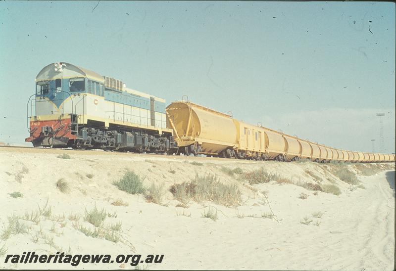 P11402
J class 103, WW class wheat hoppers, Leighton yard. ER line.
