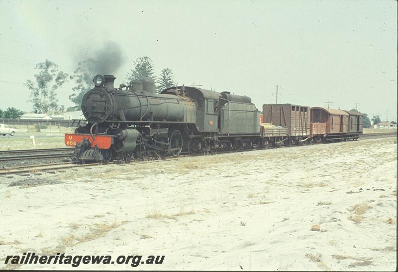 P11416
U class 655, returning with train along 'Burma Road', near Ashfield. ER line.
