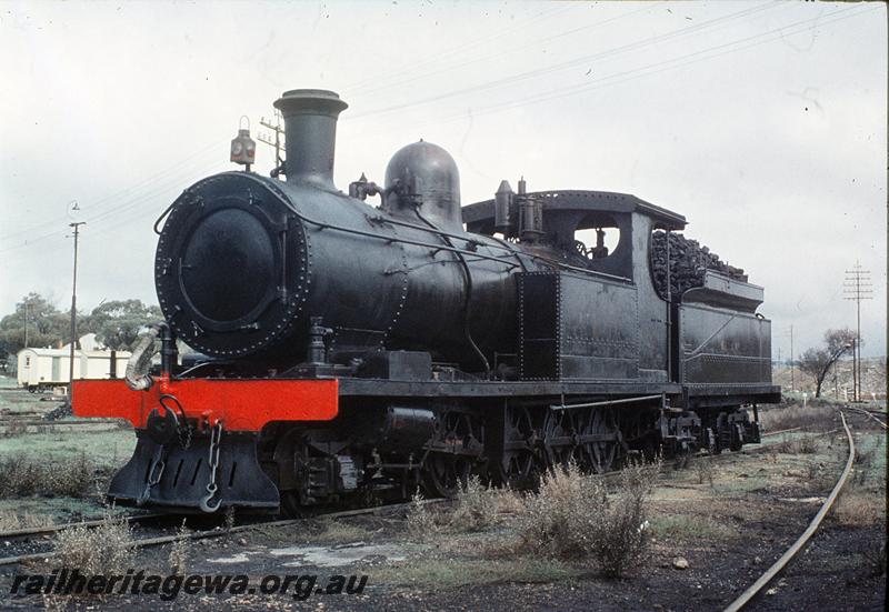 P11472
O class 218, Northam loco shed. ER line.
