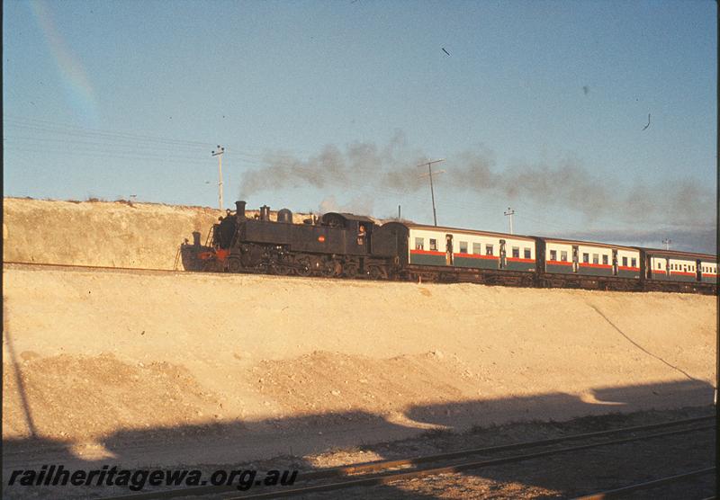 P11482
DD class 594, down suburban passenger, Leighton. ER line.
