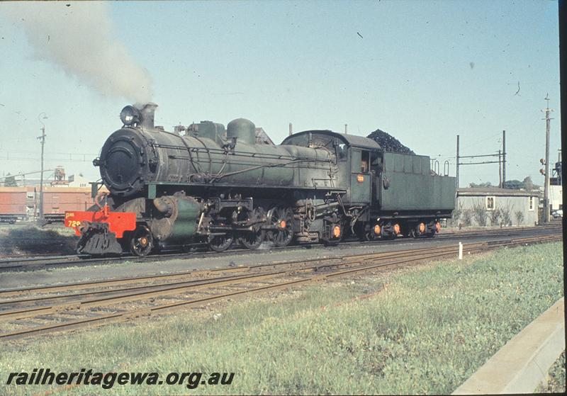 P11561
PMR class 729, leaving East Perth loco shed. ER line.
