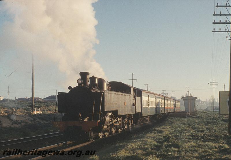 P11629
DD class 593, up suburban passenger, shelter shed, platform, Victoria St station, ER line.
