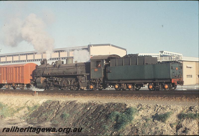 P11632
PMR class 731, tender first on down goods, passenger terminal in background, departing on goods main, Fremantle. ER line.
