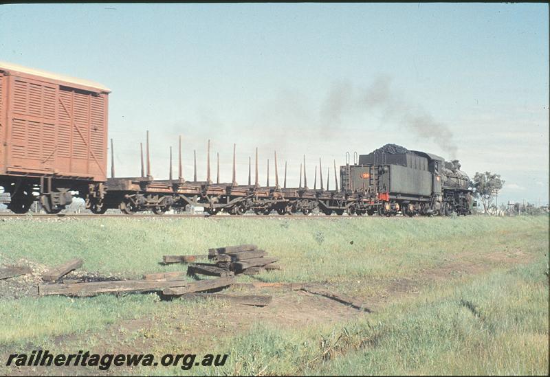 P11645
PMR class 735, down goods. SWR line.
