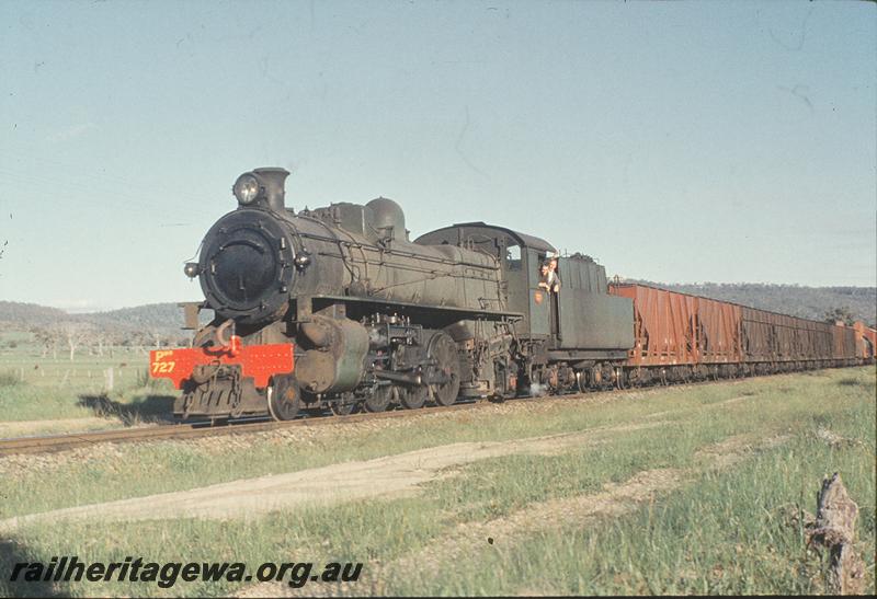 P11651
PMR class 727, up goods. SWR line.
