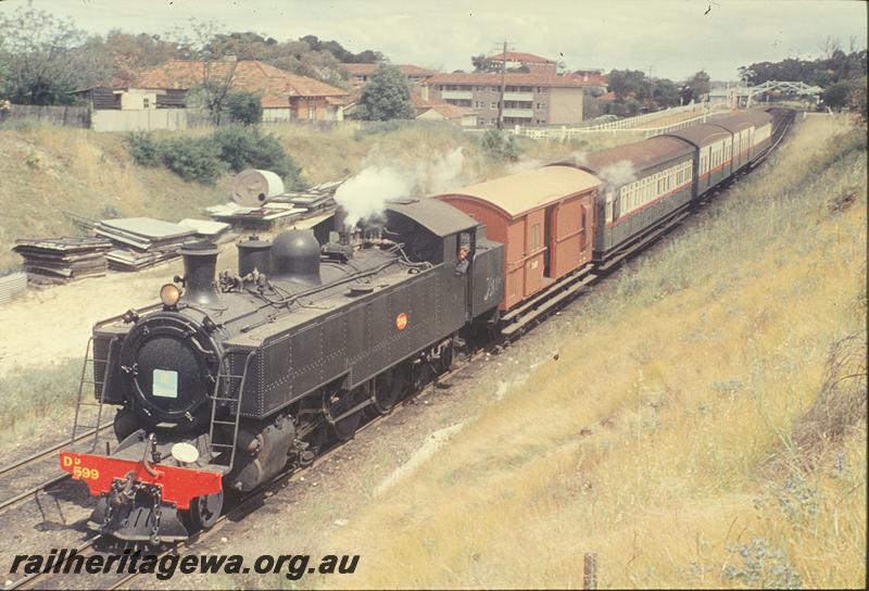 P11703
DD class 599, down show special, station and footbridge in background, West Leederville. ER line.
