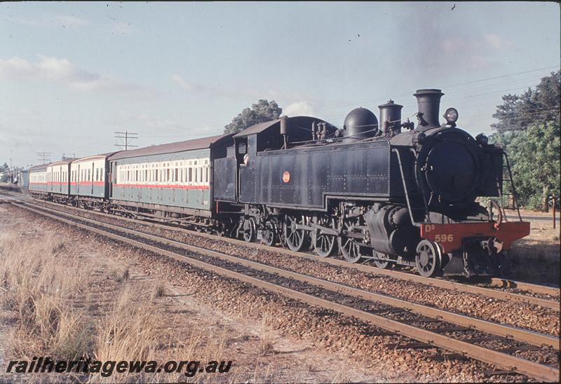 P11767
DD class 596, suburban passenger, near Victoria Park. SWR line.
