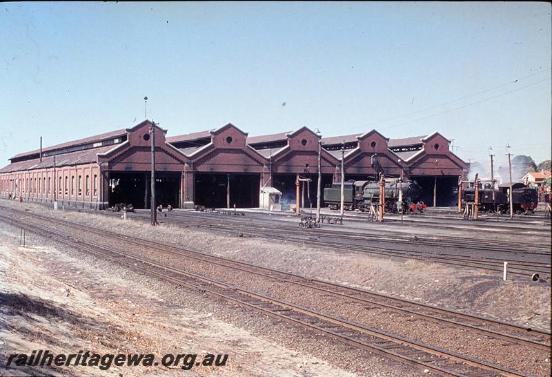 P11768
V class, DD class, faade of East Perth loco shed. ER line.
