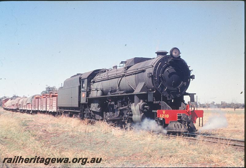 P11784
V class 1218, up goods. SWR line.
