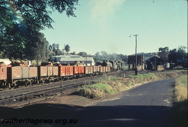 P11823
W class, S class in yard, W class in loco shed, Bridgetown. PP line.
