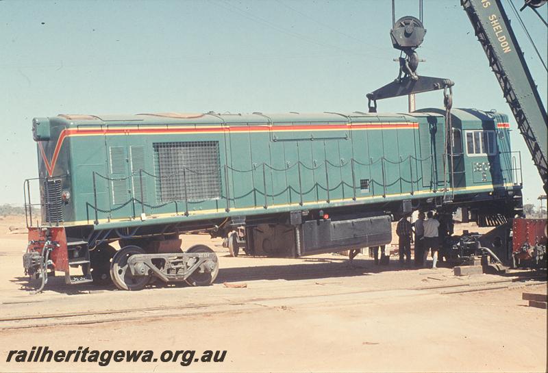 P11906
R class 1902, bogie exchange on delivery run, Parkeston
