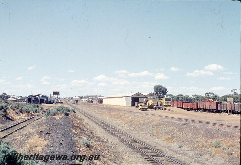 P11920
West end of Kalgoorlie from outside yard. EGR line.
