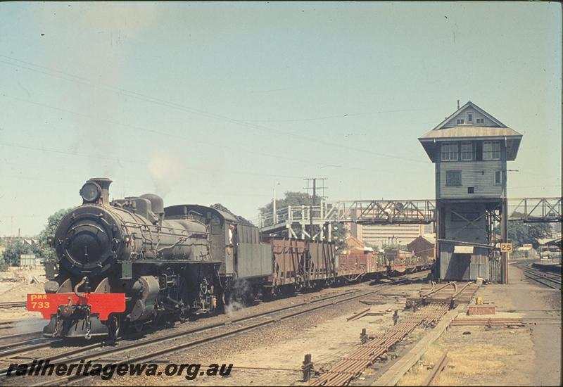 P11922
PMR class 733, 37 goods with carriages, signal box, departing East Perth. ER line.
