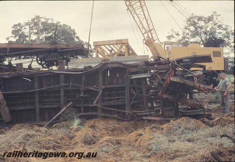 P11980
Removing QA wagon, Mundijong Junction accident. SWR line.
