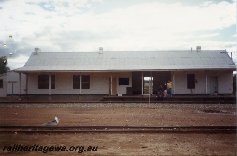 P12037
3 of 10 views of the station building at Gingin, MR line before restoration of the building, view of the front of the building
