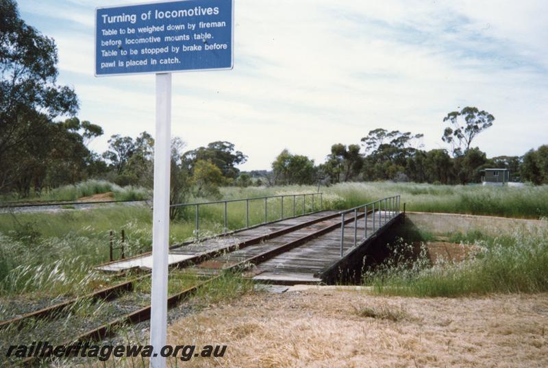 P12092
Turntable, Narrogin loco depot, GSR line, view along table
