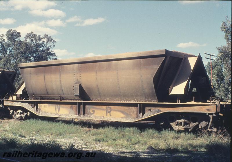 P12102
XB class 21011 bauxite wagon after re-railing, Mundijong, damaged in Mundijong Junction accident. SWR line.
