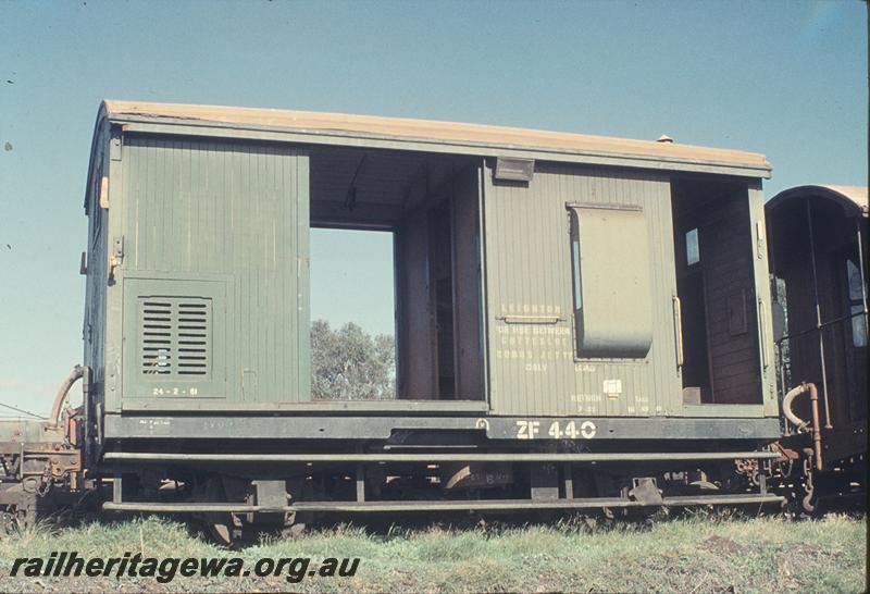 P12162
ZF class 440, four wheel brakevan in green livery, side view, Midland Workshops. ER line.
