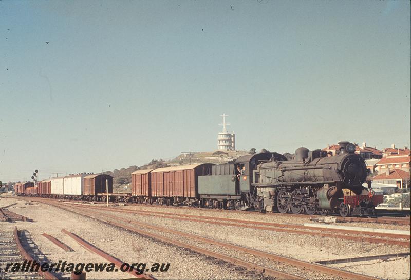 P12176
PMR class 728, up goods, East Fremantle Goods Junction. ER line.
