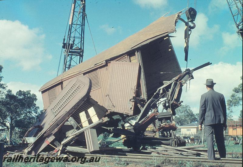 P12225
Lifting remains of VA class 10126 bogie van, Gingin accident. MR line.
