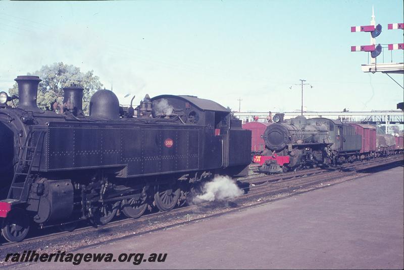 P12307
DM class 588 in No 2 road, PMR class 735 on 19 goods, Midland Junction. ER line.
