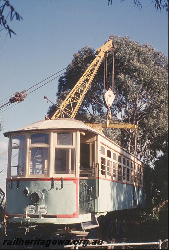 P12369
Tram 66, lifting for move, South Perth Zoo
