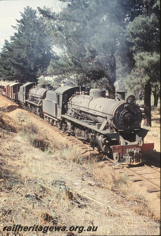 P12417
W class 922, W class, 331 goods, departing Balingup. PP line
