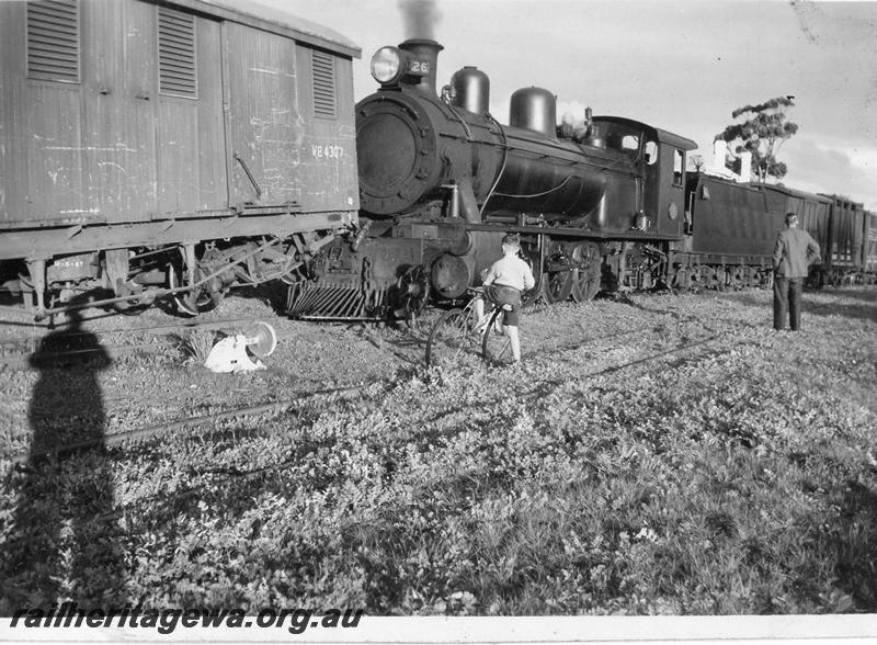 P12656
5 of 5 views of the collision at Moora, MR line between No.1 