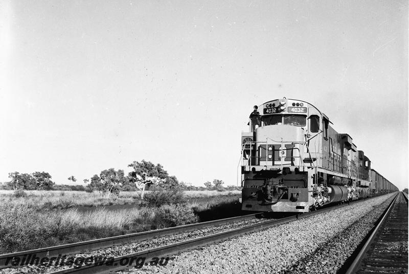 P12694
Hamersley Iron M636 class 4032 leads a C636 class 
