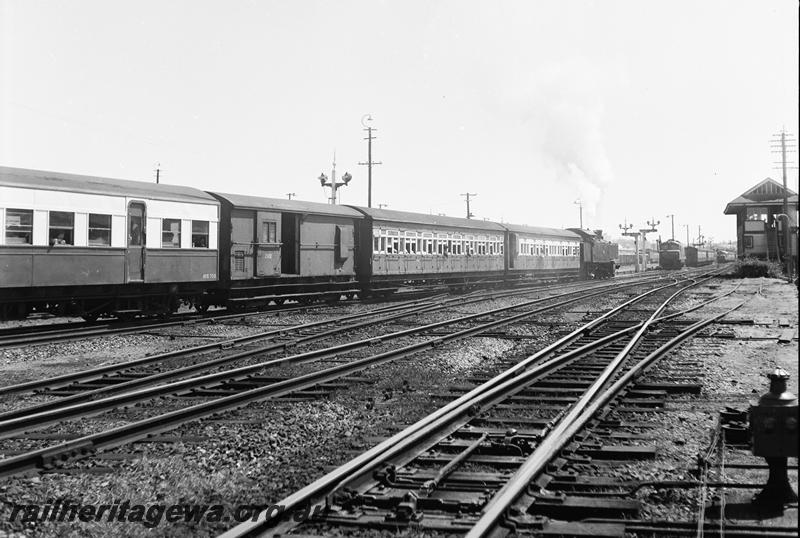 P12731
Royal Show passenger working, signal box, Perth yard
