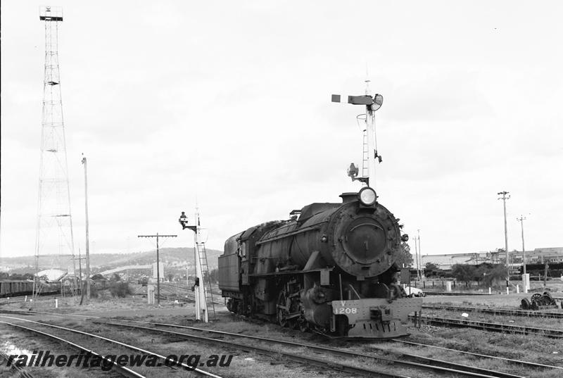 P12733
V class 1208. signal, light tower, Midland Yard, side and front view
