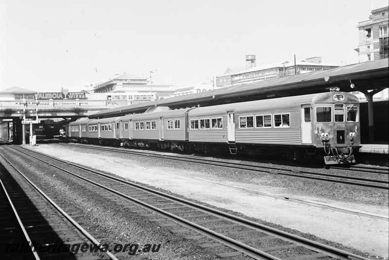 P12741
ADB class ADK class four car railcar set, Perth Station, side and front view
