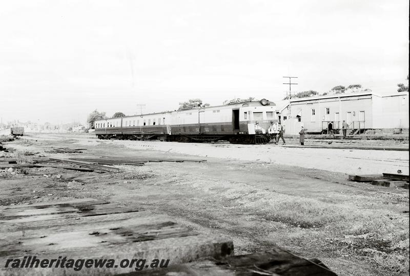 P12748
ADF class 492 