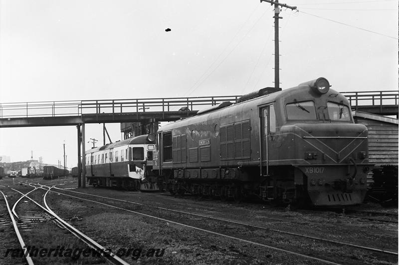 P12749
X B class 1017, ADX class single railcar, footbridge, Bunbury, SWR line, parked on the same section of line.

