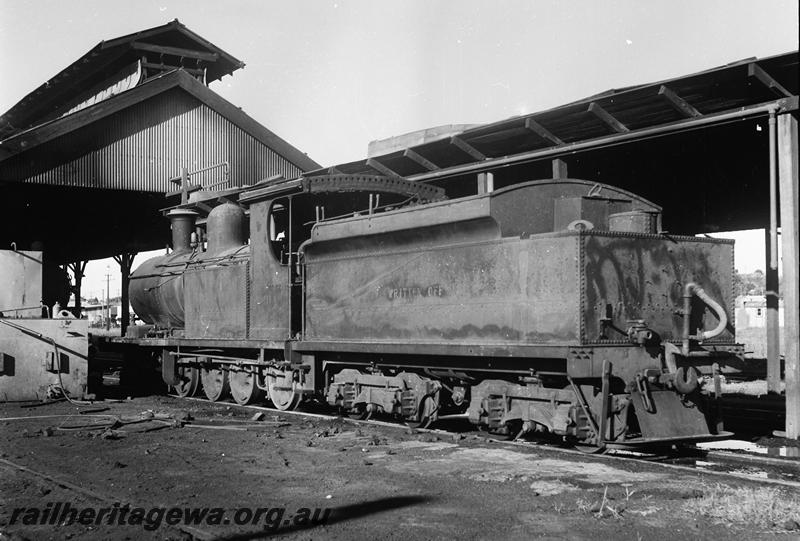 P12751
O class 218, loco shed, Northam loco depot, rear and side view
