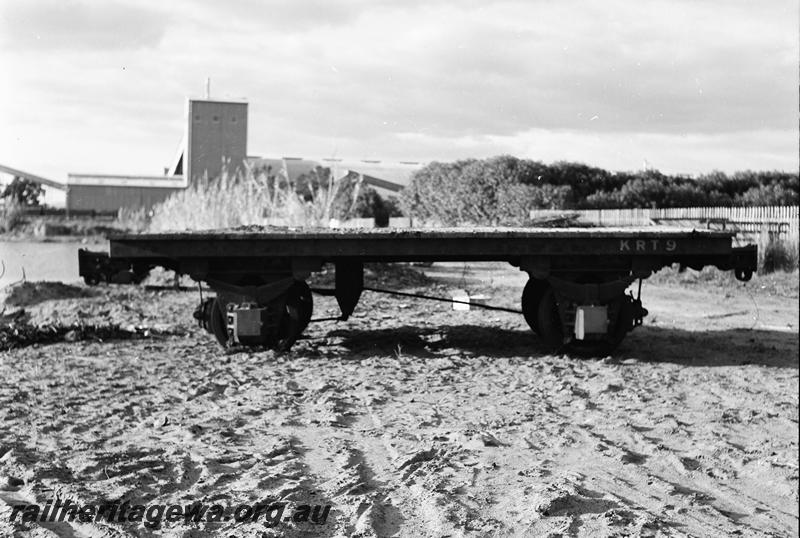 P12773
Four wheel flat wagon, possibly a NFA class, 