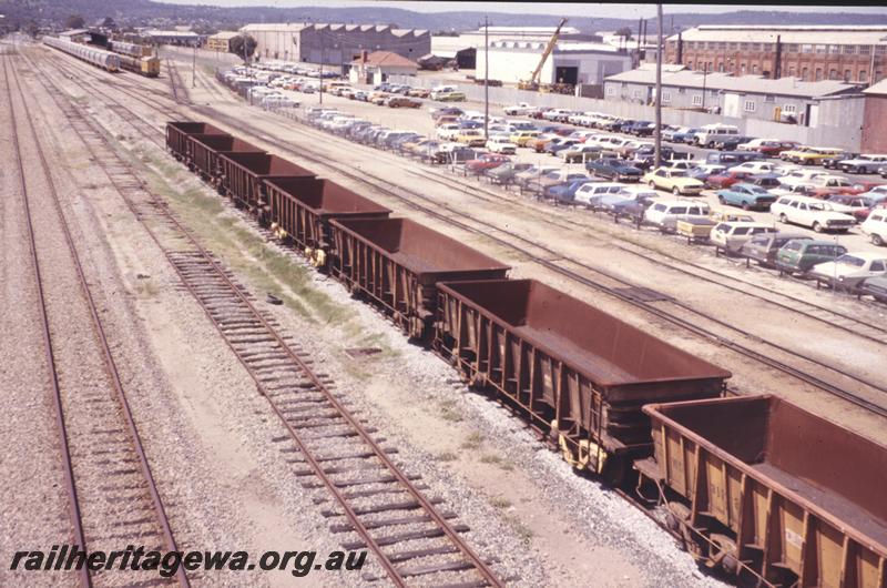 P12776
WO class standard gauge iron ore wagons, Midland, rake of seven empty wagons
