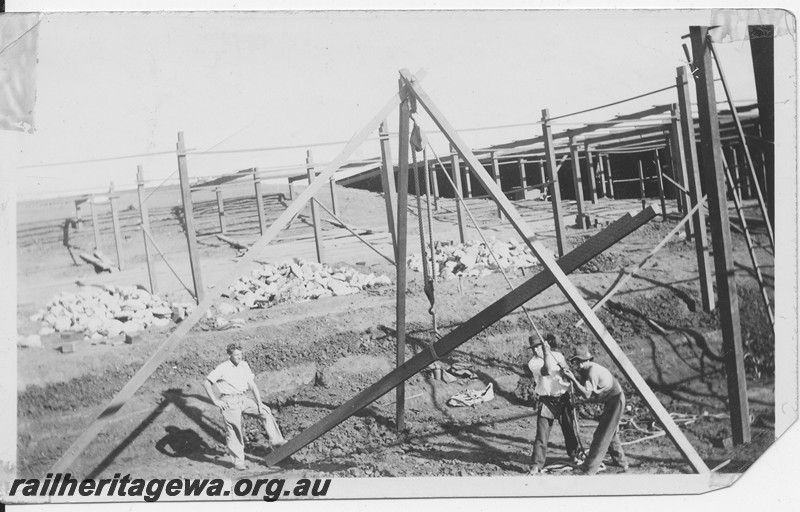 P12820
6 of 11 images of the construction of the railway dam at Kalgoorlie
