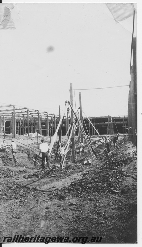 P12821
7 of 11 images of the construction of the railway dam at Kalgoorlie
