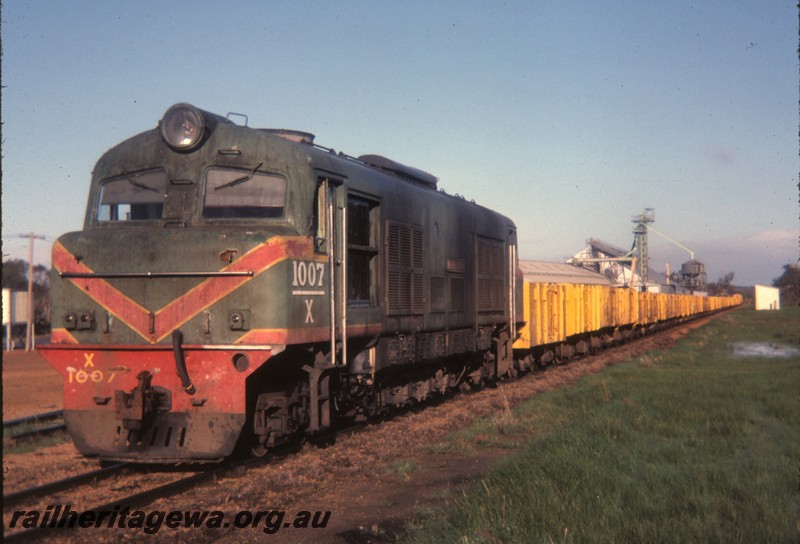 P12842
X class 1007 