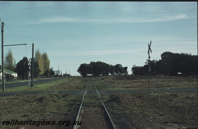 P13029
Track, level crossing, track from the yard to the jetty, Busselton, BB line, view looking along the track.
