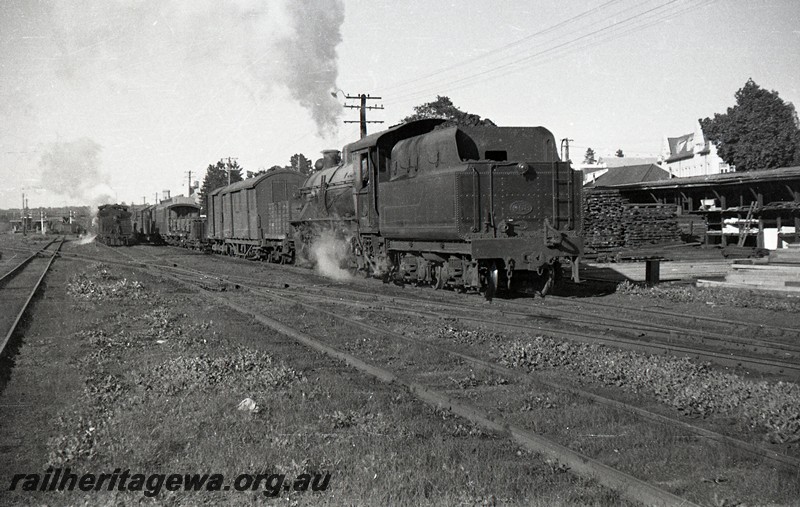 P13042
W class 908, side and rear view of tender, Narrogin, GSR line, front and side view, shunting, a 