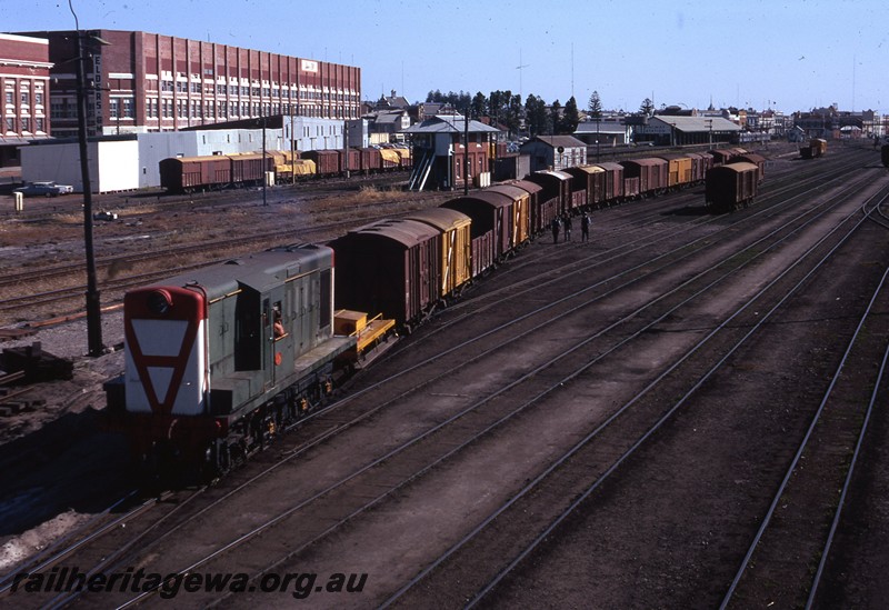 P13090
Y class signal box, yard, Fremantle, view looking west, shunting.
